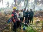 Babinsa Pulau Burung Bersama MPA Setempat Laksanakan Pendinginan Lahan Karhutlah