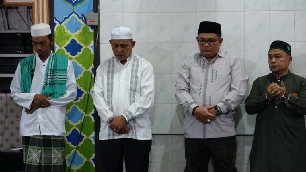 Bupati Inhil Meriahkan Peringatan Maulid Nabi Muhammad SAW di Masjid Al-Jama'ah jalan M. Boya,