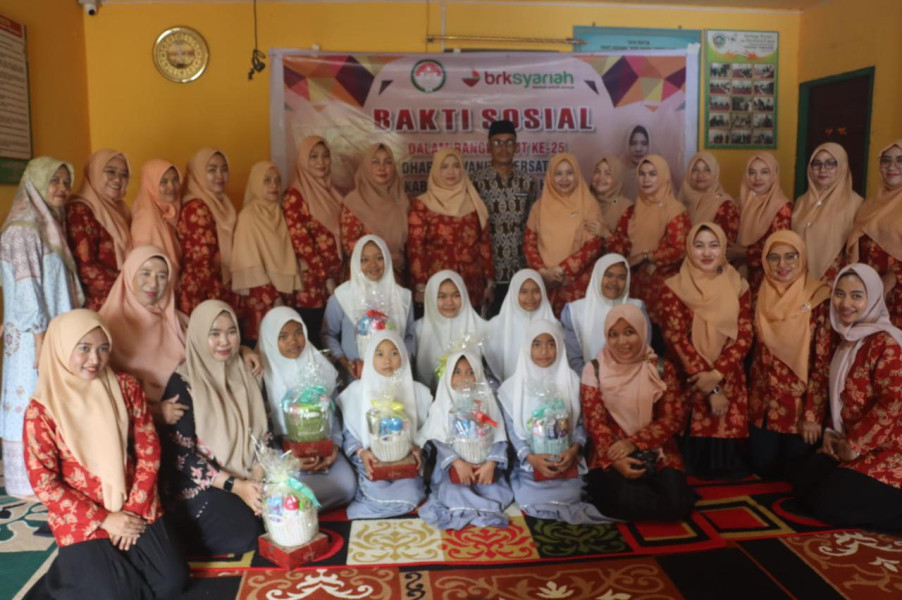 Rayakan HUT Ke-25 DWP Kabupaten Inhil, Penasehat dan Pengurus Gelar Berbagai Kegiatan Bhakti Sosial