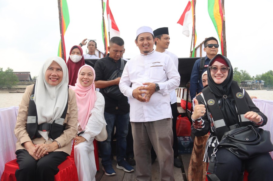 Wakil Bupati Inhil Yuliantini Hadiri Festival Sungai Indragiri (FSI): Meriahkan Tahun Baru Islam dengan Pompong Hias