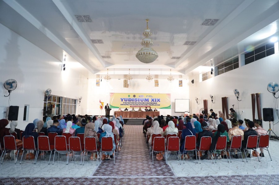 Yudisium XIX FEB UNISI: Momentum Bersejarah bagi Mahasiswa Manajemen dan Akuntansi