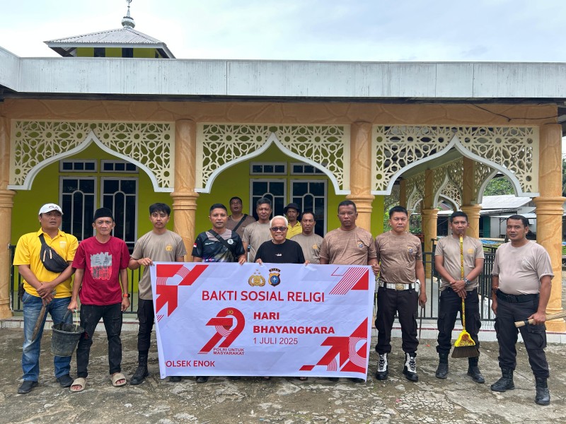 Semarakkan HUT Bhayangkara Ke -79, Polsek Enok Gelar Bakti Sosial Religi
