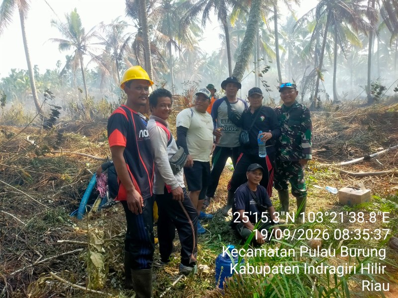 Babinsa Pulau Burung Bersama MPA Setempat Laksanakan Pendinginan Lahan Karhutlah