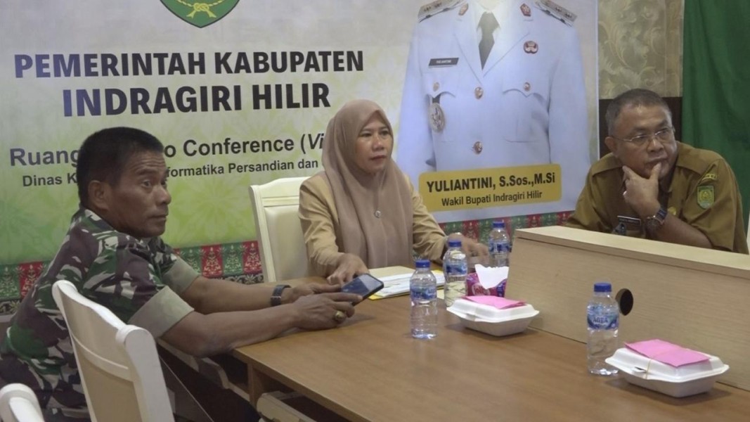 Galeri Wabup Inhil Hadiri Rakor Pengendalian Inflasi Bersama Mendagri