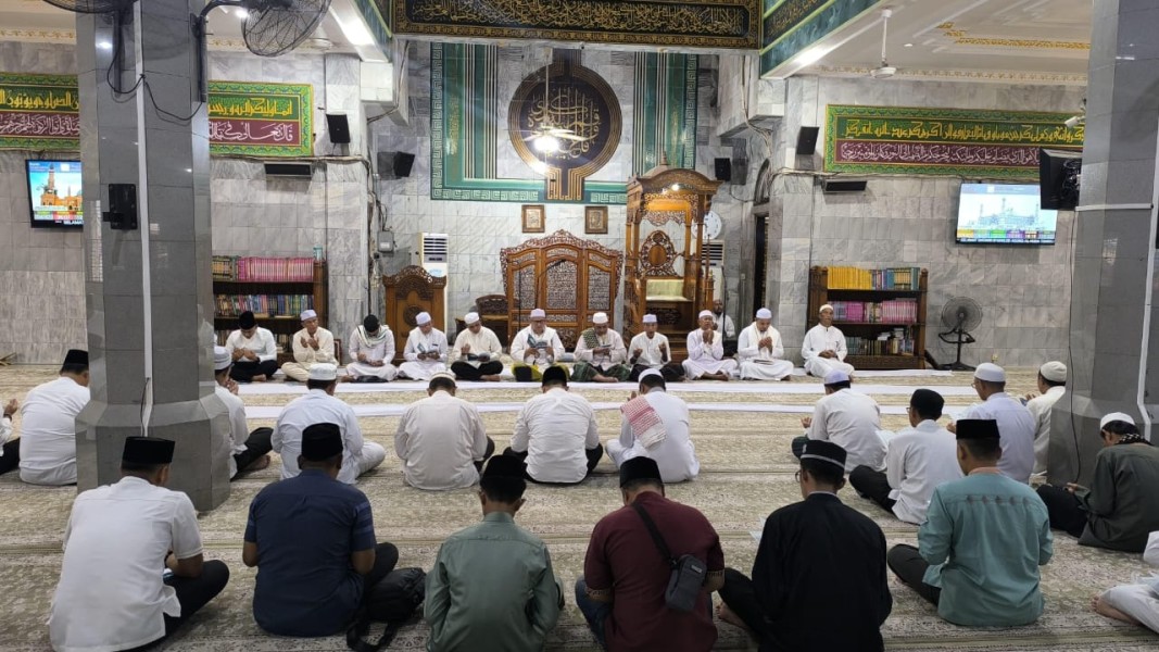 Bupati Inhil Hadiri Peralihan Tahun Baru Islam 1447 Hijriah Di Masjid Agung Al-Huda