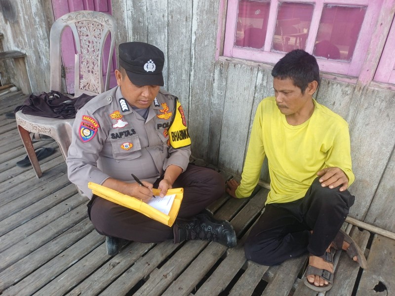 Polsek Pelangiran Gelar Penguatan Harkamtibmas Melalui Metode Door To Door System