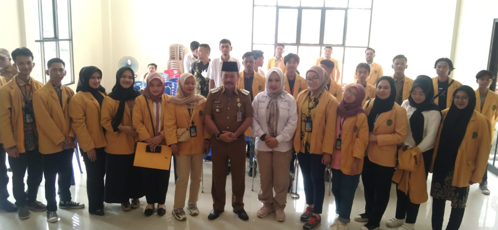 Camat Tembilahan Resmi Melepas Mahasiswa KKN Unisi Tahun 2024