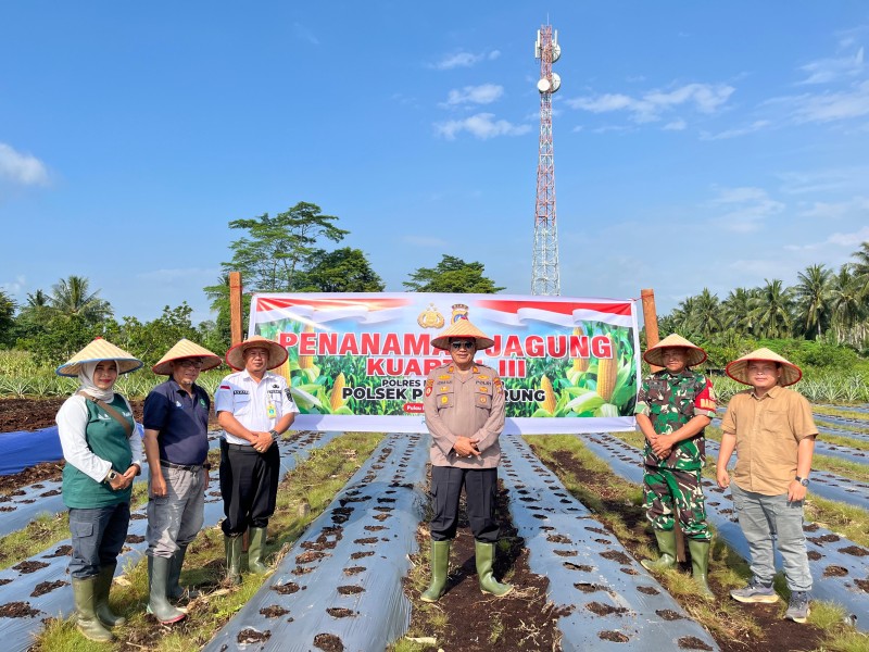 Kapolsek Pulau Burung Bersama Pihak Terkait Memaksimalkan Lahan Tersedia Dalam Dukungan Ketahanan Pangan