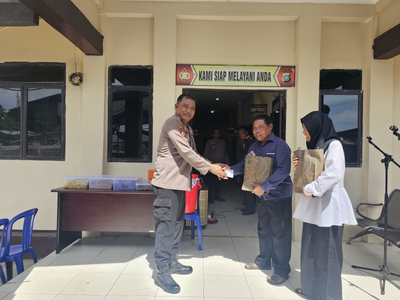 Kapolsek Pulau Burung Melepas Masa Purna Bakti Pengatur Muda Muhamad Parminto