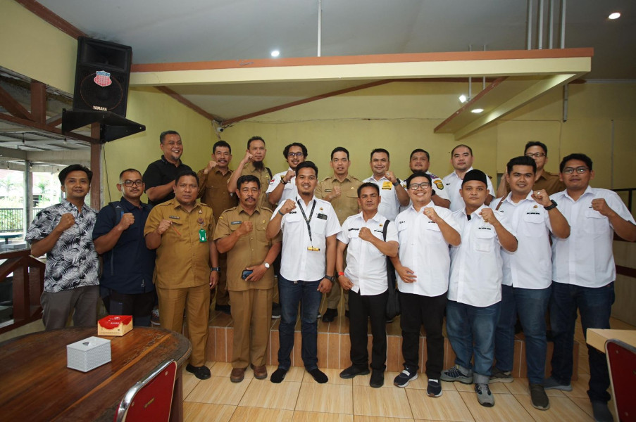 Galeri Kepala DPMPTSP Inhil Haryono Bersama HIPMI Bahas Persiapan Expo UMKM Bersama Pj. Bupati Inhil