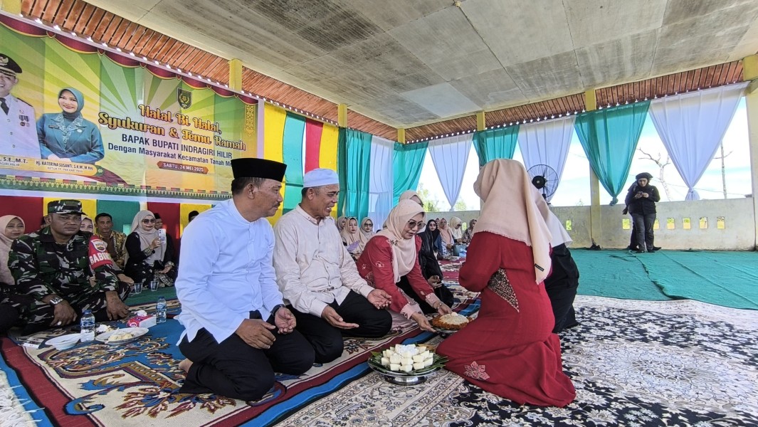 Bupati Inhil Hadiri Halal Bihalal dan Temu Ramah di Kecamatan Tanah Merah