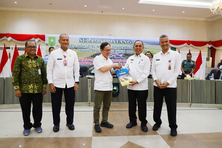 Bupati Inhil Tegaskan Komitmen Dukung Swasembada Pangan Nasional di High Level Meeting Pemprov Riau