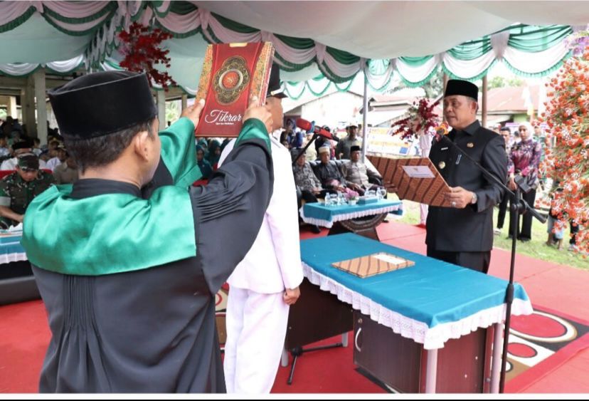 Bupati Inhil Lantik Kades Sekara, Dorong Inovasi dan Ketahanan Pangan
