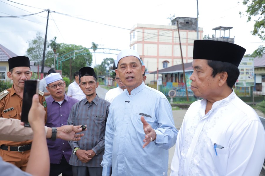Bupati Herman Tinjau Infrastruktur CSR di Guntung, Tekankan Transparansi Program