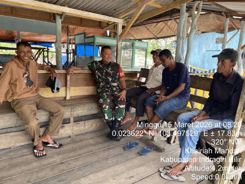 Babinsa Mandah Menyatukan Kebhinekaan dalam Wadah Silaturahmi di Bulan Ramadhan
