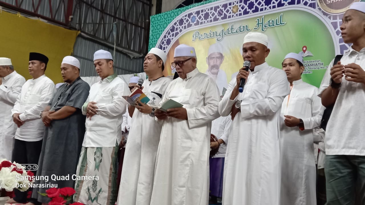 Gelar Haul Abah Guru Idam ke-22, G. Indra Damiath Doakan Masyarakat Agar Diberikan Keberkahan