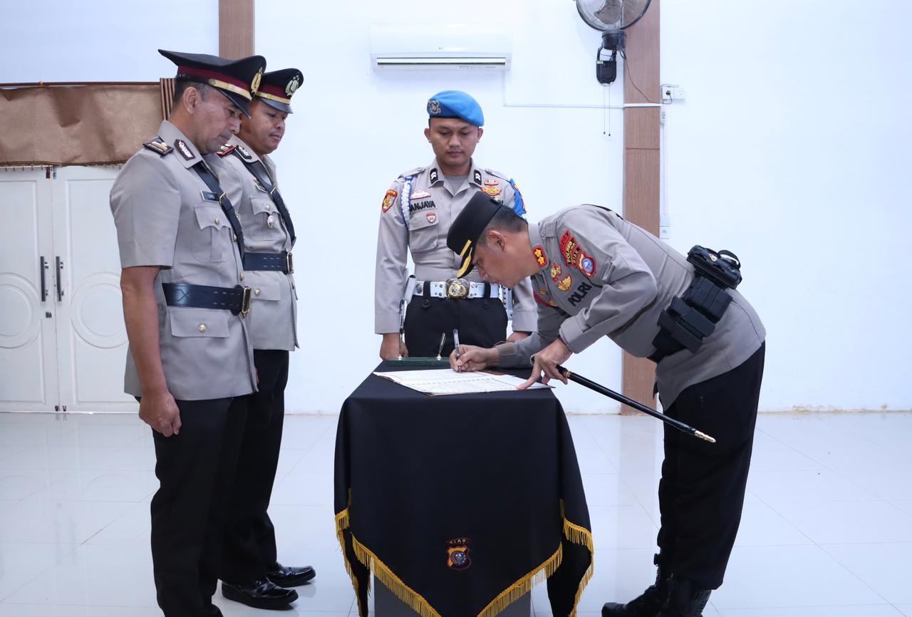 Wakapolres Inhil dan Kapolsek Mandah Berganti