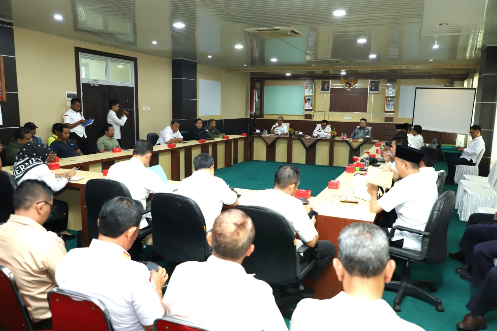 Bupati Inhil Pimpin Rapat Progres HPN Tahun 2023 Tingkat Provinsi Riau